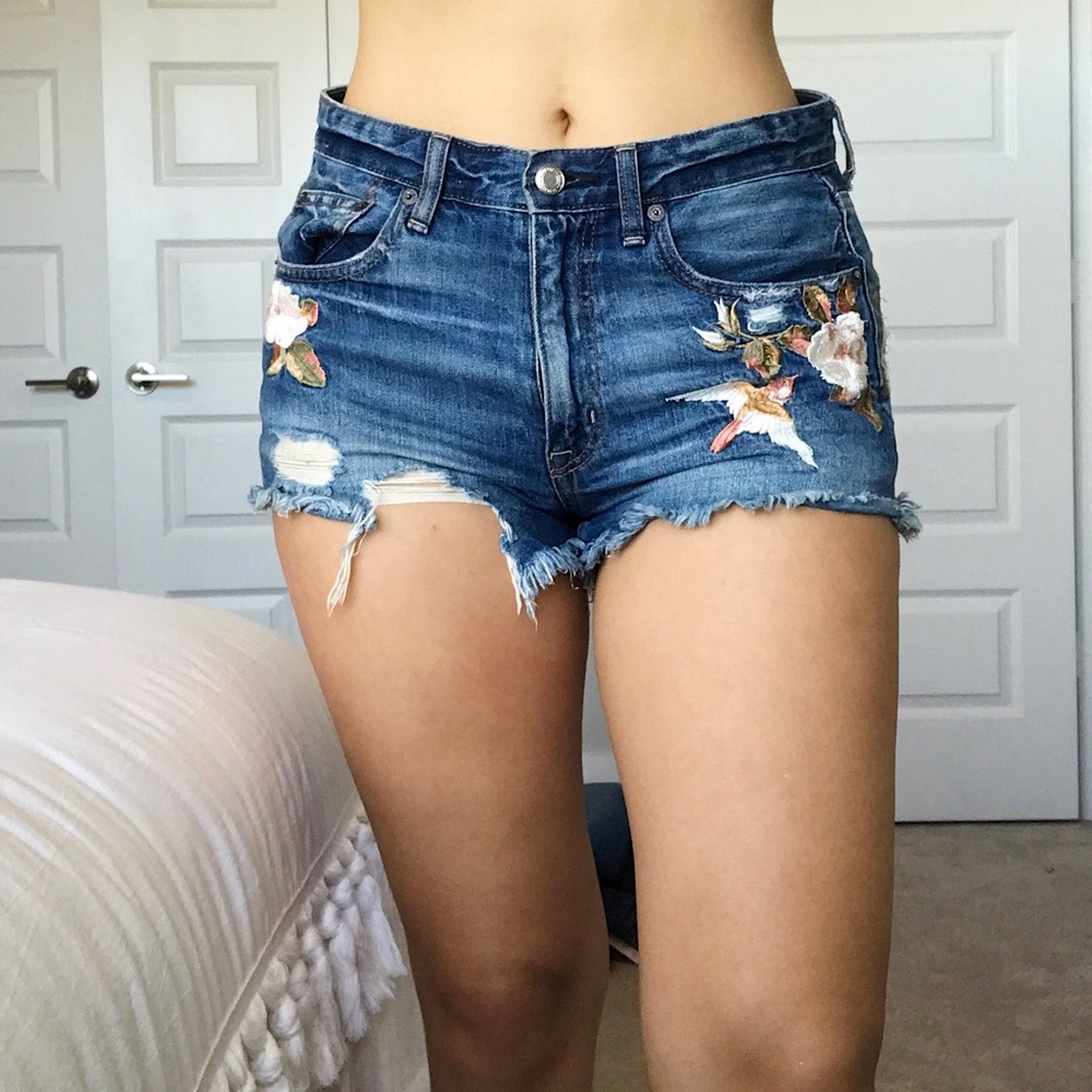 American Eagle Denim Shorts🤍